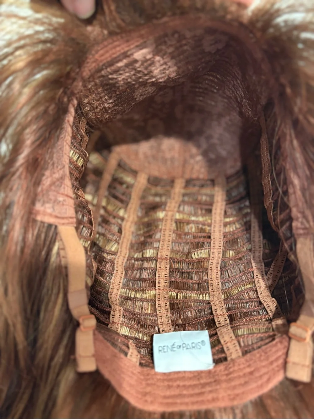 RENE OF PARIS Bailey Synthetic Wig! Mid length Shag! Nearly NEW! Irish Spice!